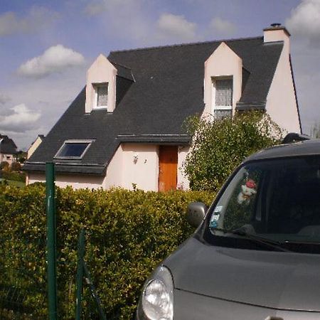 Chez FLORENCE et VALENTIN Saint-Jouan-de-l'Isle Exterior foto